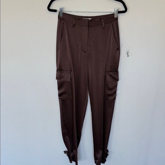 Babaton Refined Satin Cargo Pants - Picture 3 of 11